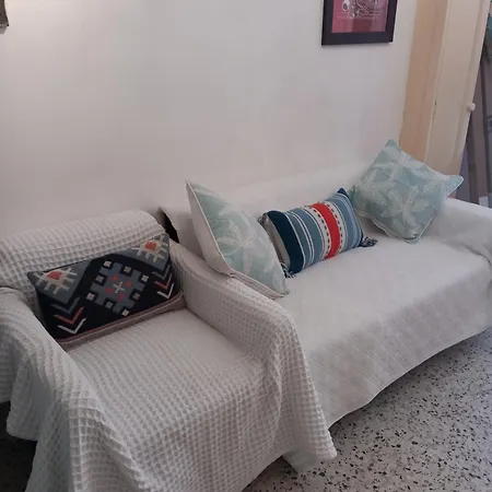 La Petite Maison De Caractere Catalan Sur-mer Guest house